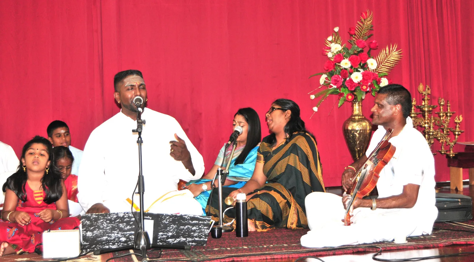 Thiruppugazh at Arutpa Kazhagam 2015 — photo 8