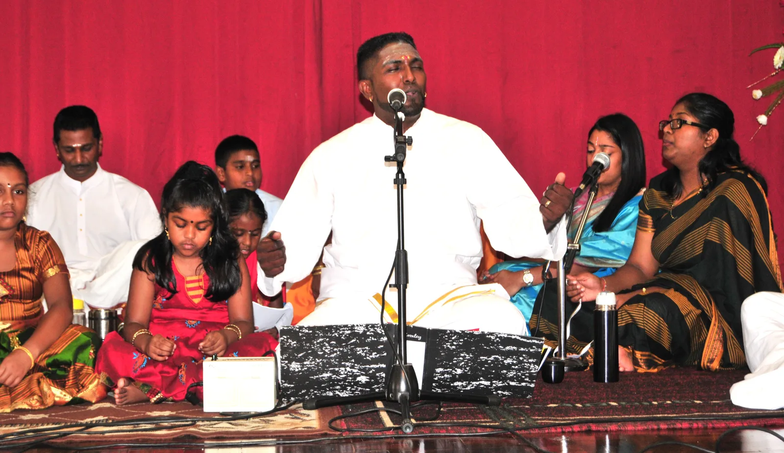 Thiruppugazh at Arutpa Kazhagam 2015 — photo 10