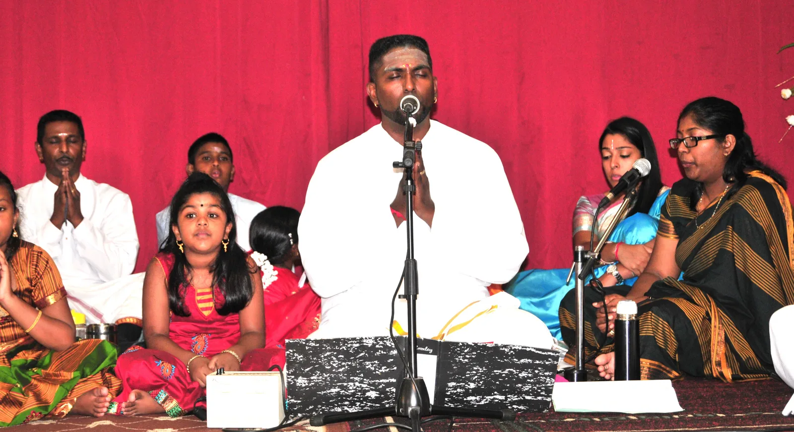 Thiruppugazh at Arutpa Kazhagam 2015 — photo 11